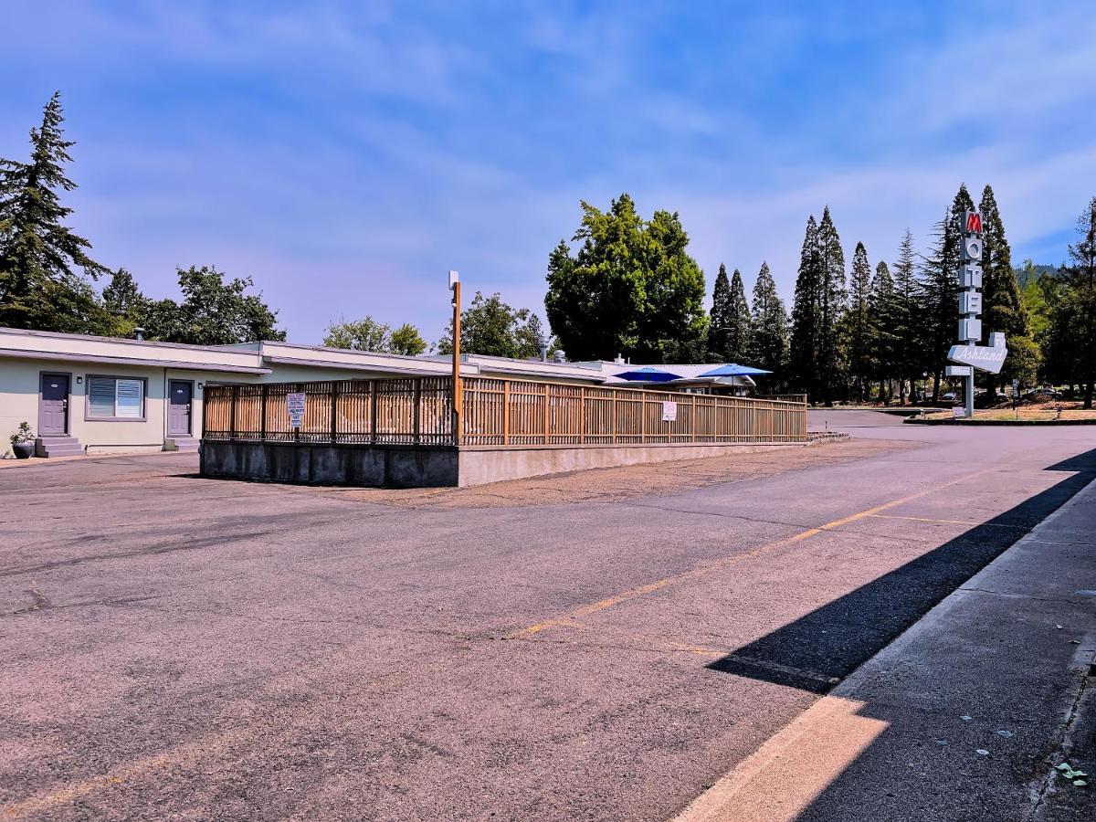 Ashland Motel - Oregon Bagian luar foto